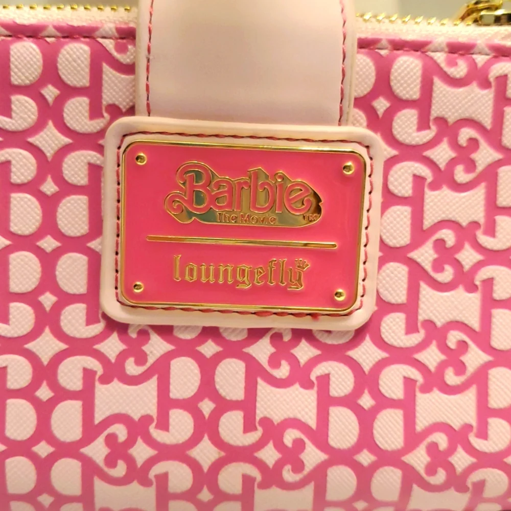 Loungefly Barbie Pink Wallet - Picture 4 of 4
